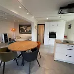 Prázdninový dům Du Pelerin A Hanzinne - Piscine Partagee