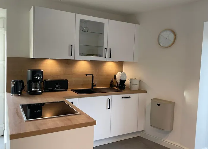 Du Pelerin A Hanzinne - Piscine Partagee *